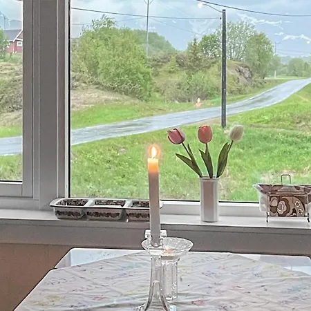 Stunning In With Kitchen