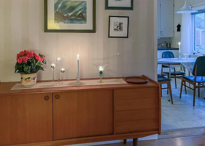Stunning In With Kitchen