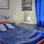 Stunning In With Kitchen Дом отдыха